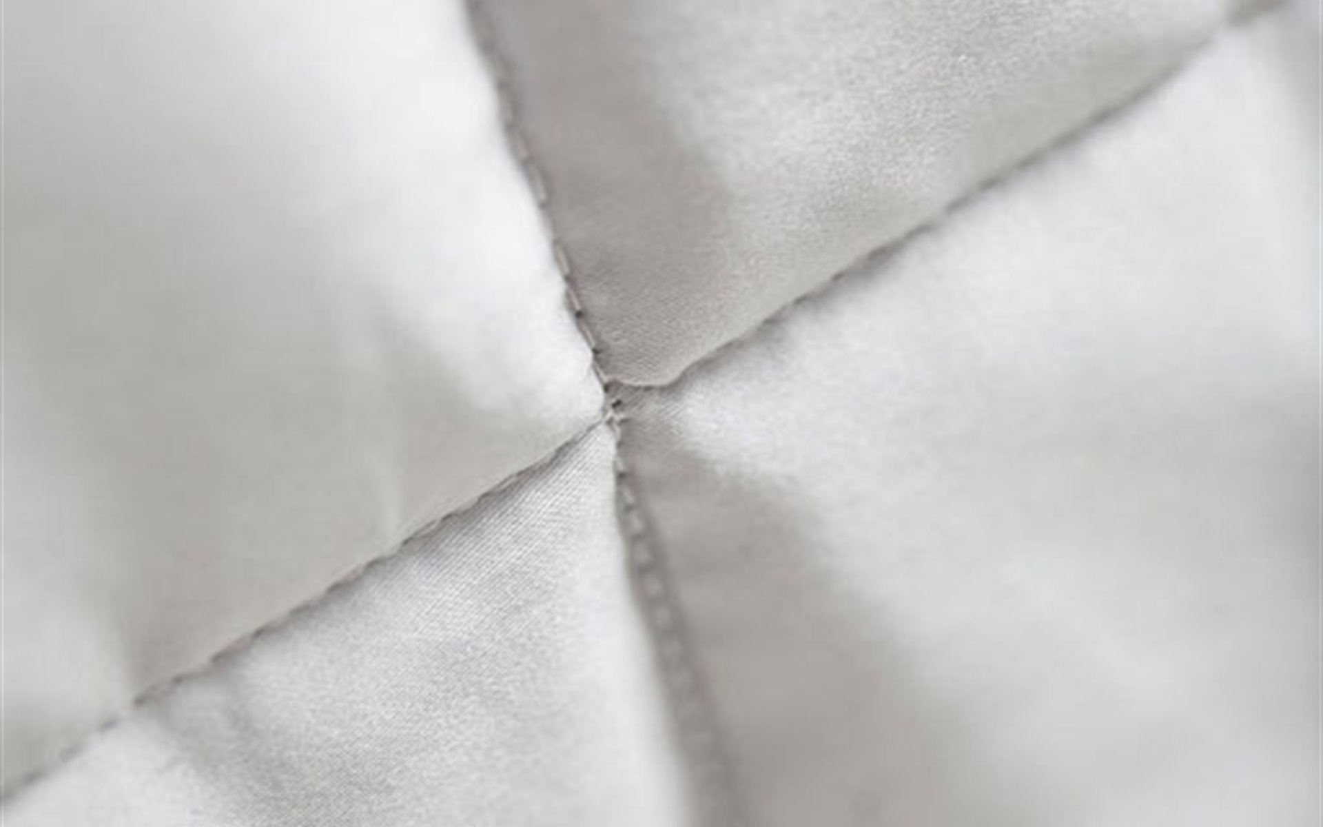 Mrs.Me detail bedspread Maxwell